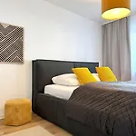 Moderne Wohlfuehlwohnung Nahe Df & Cgn! * Швельм