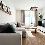 Moderne Wohlfuehlwohnung Nahe Df & Cgn! Швельм