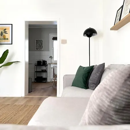 Moderne Wohlfuehlwohnung Nahe Df & Cgn! Lejlighed