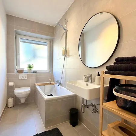 Moderne Wohlfuehlwohnung Nahe Df & Cgn! Schwelm